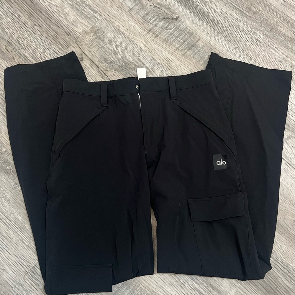ALO Yoga Black Straight Leg Pants
